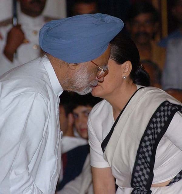 Manmohan Singh experiencing the Axe effect